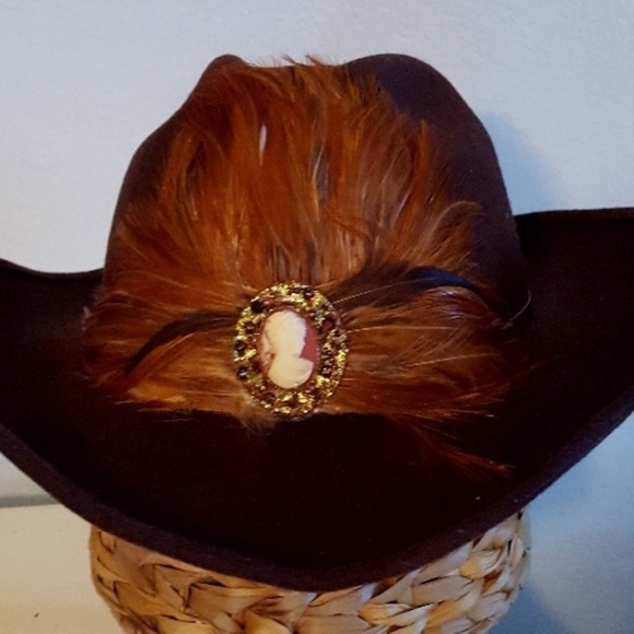VINTAGE COWBOY HAT BROWN W/CAMEO BROOCH - Picture 2 of 8